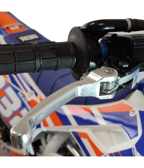 Pitbike NCX SXR 140cc 17/14 - Dettaglio delle Leve Comandi